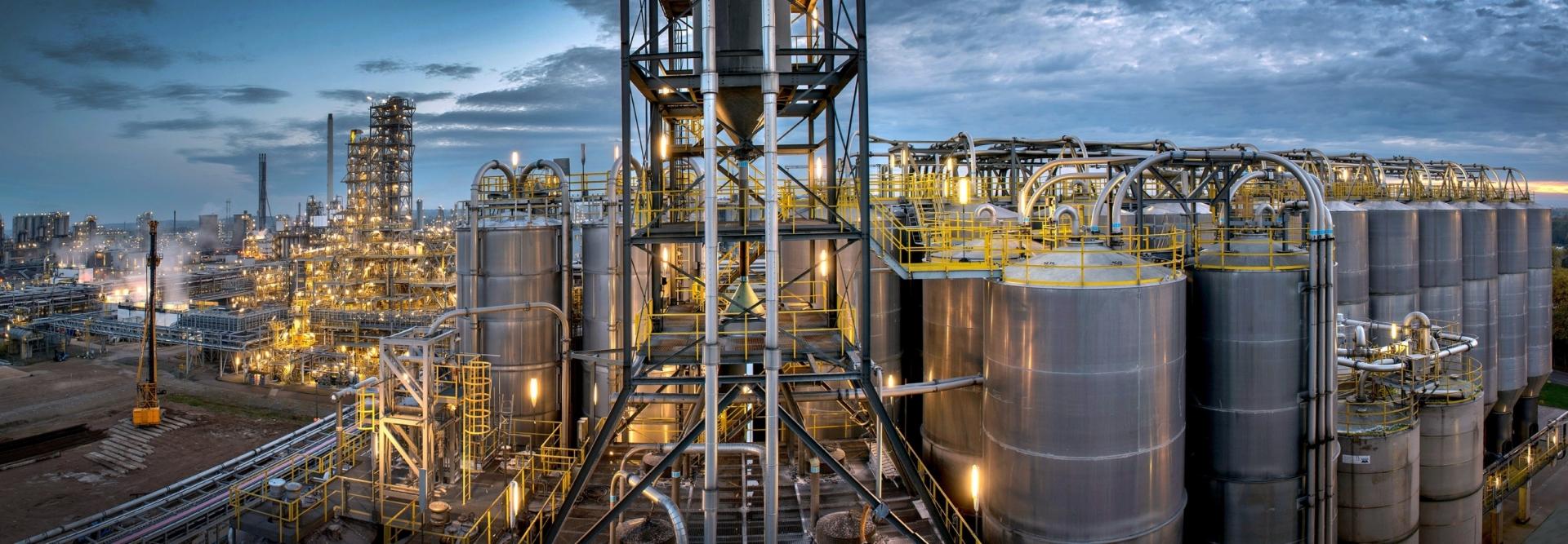 Oilfield surface tanks and chemical handling equipment